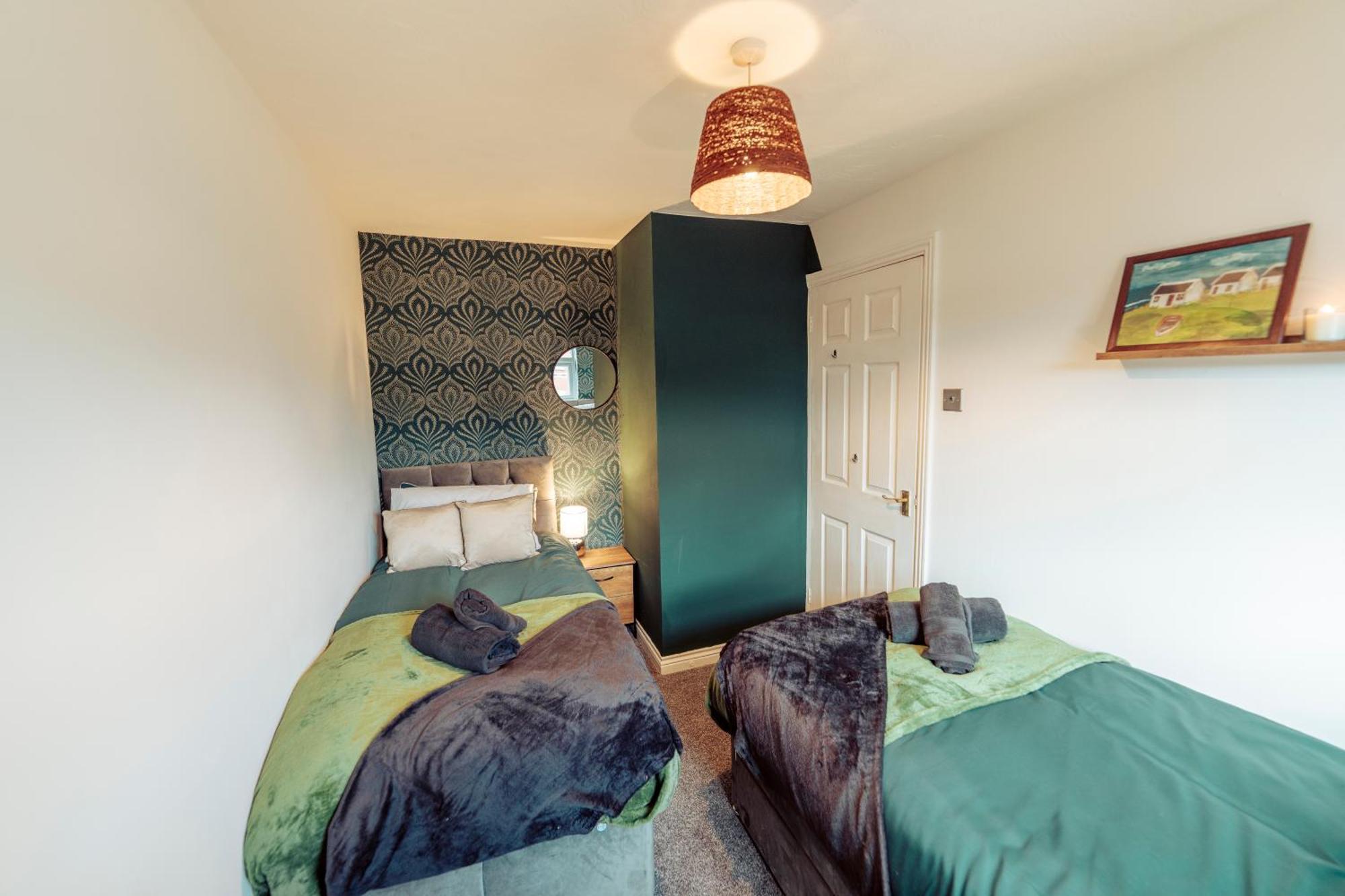 2 Bedroom Peaceful Home, Colchester Mile End المظهر الخارجي الصورة