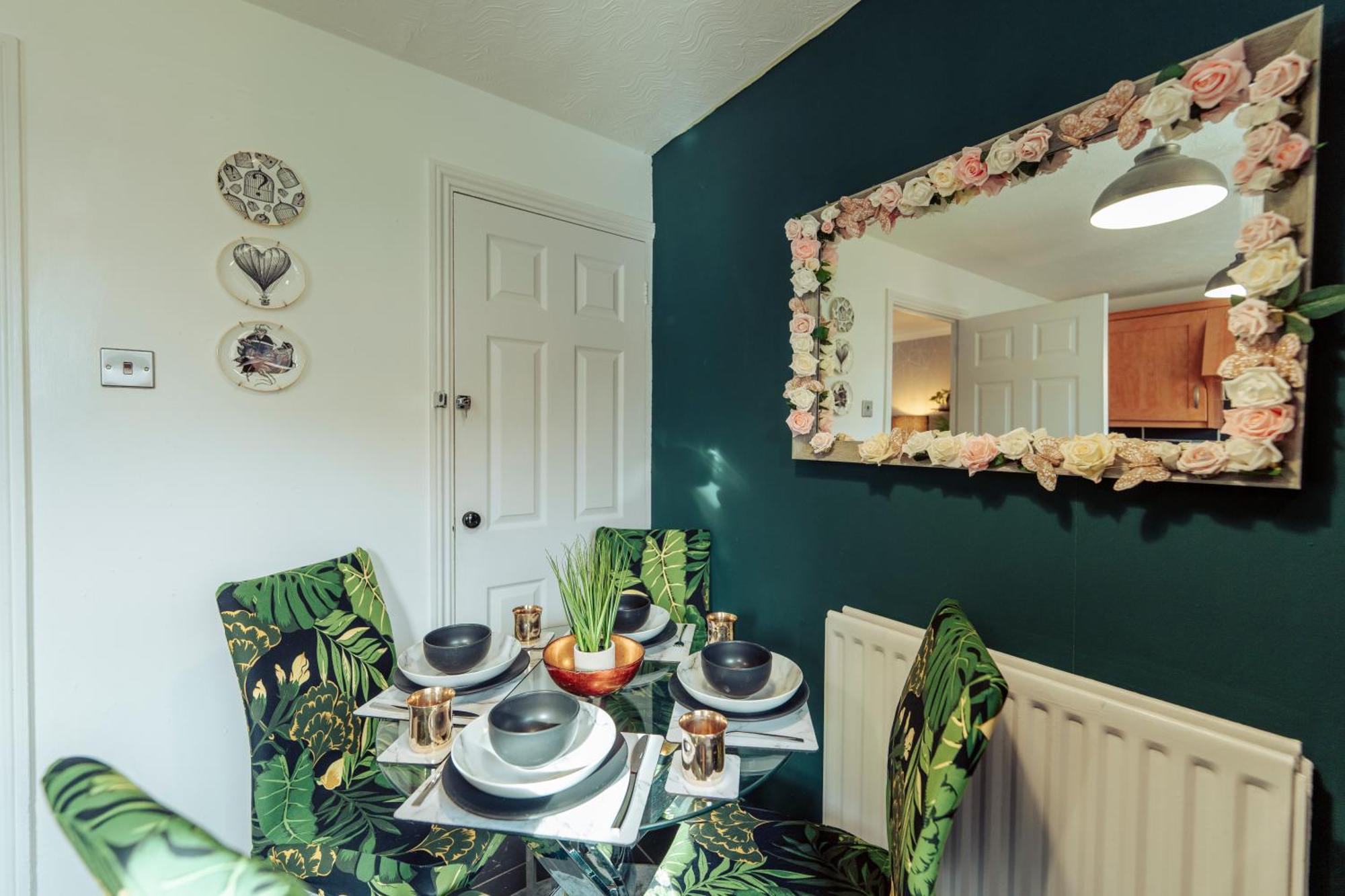 2 Bedroom Peaceful Home, Colchester Mile End المظهر الخارجي الصورة